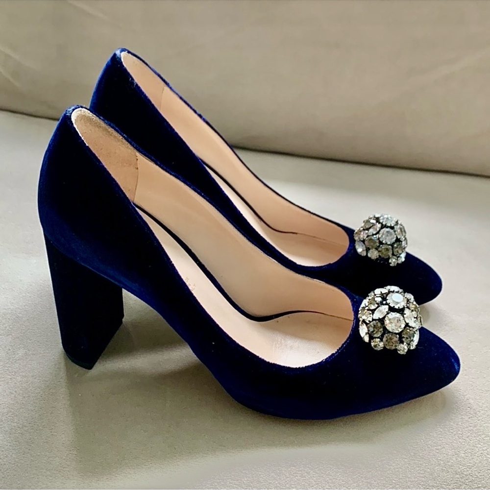 DEIMILLE DELLA PIA CRYSTAL EMBELLISHED PUMP IN ROYAL BLUE VELVET